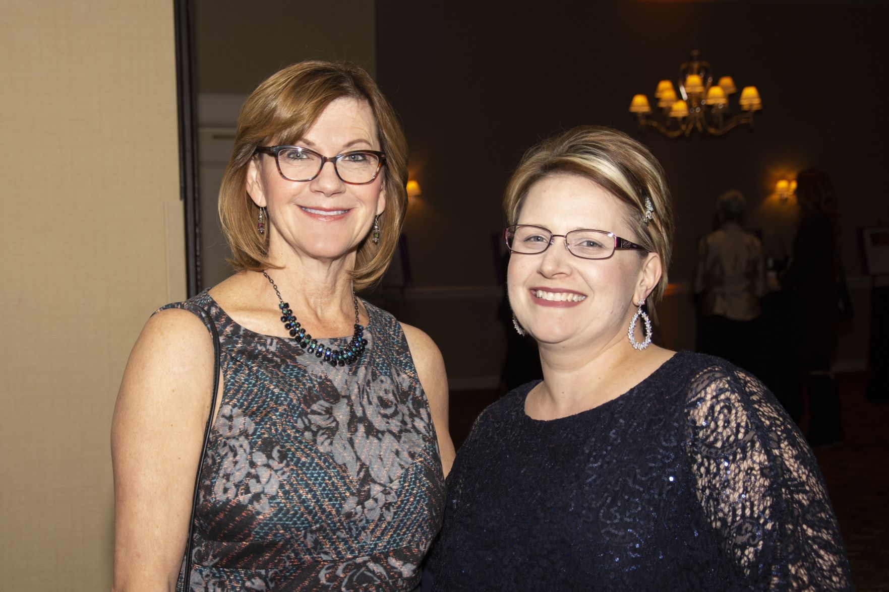Sharon Bachesta, Bobbie Schweiger